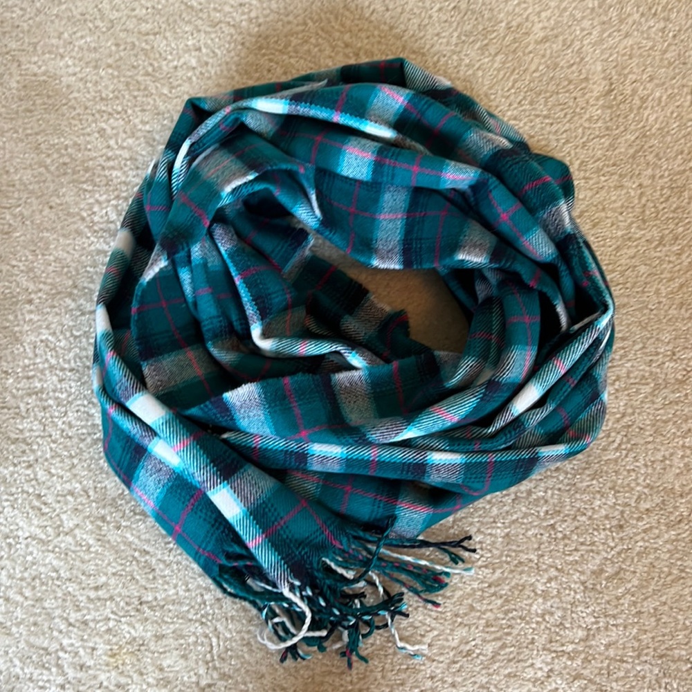 Eddie Bauer infinity scarf